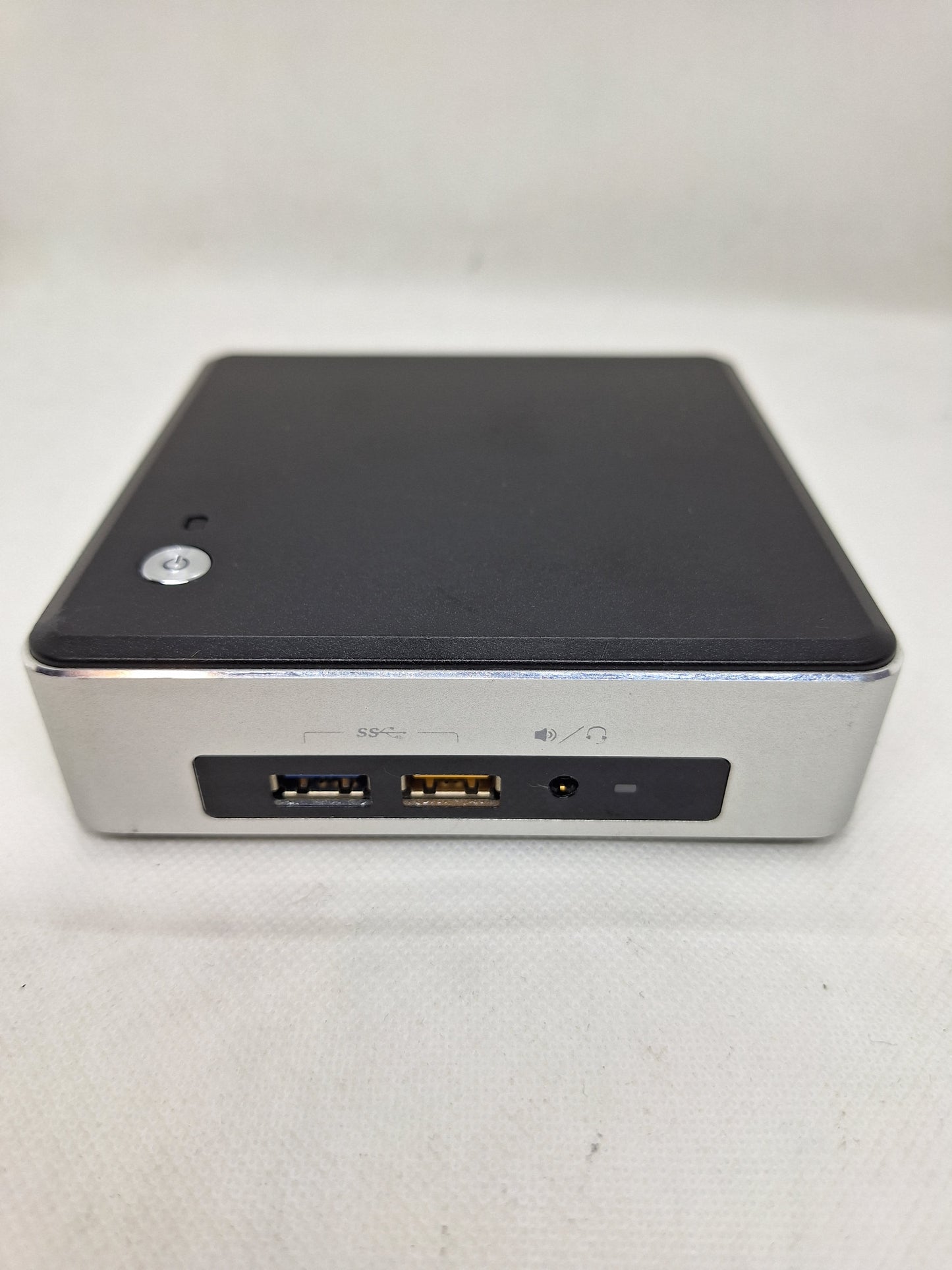 Intel NUC 6i5SYK i5 6260U