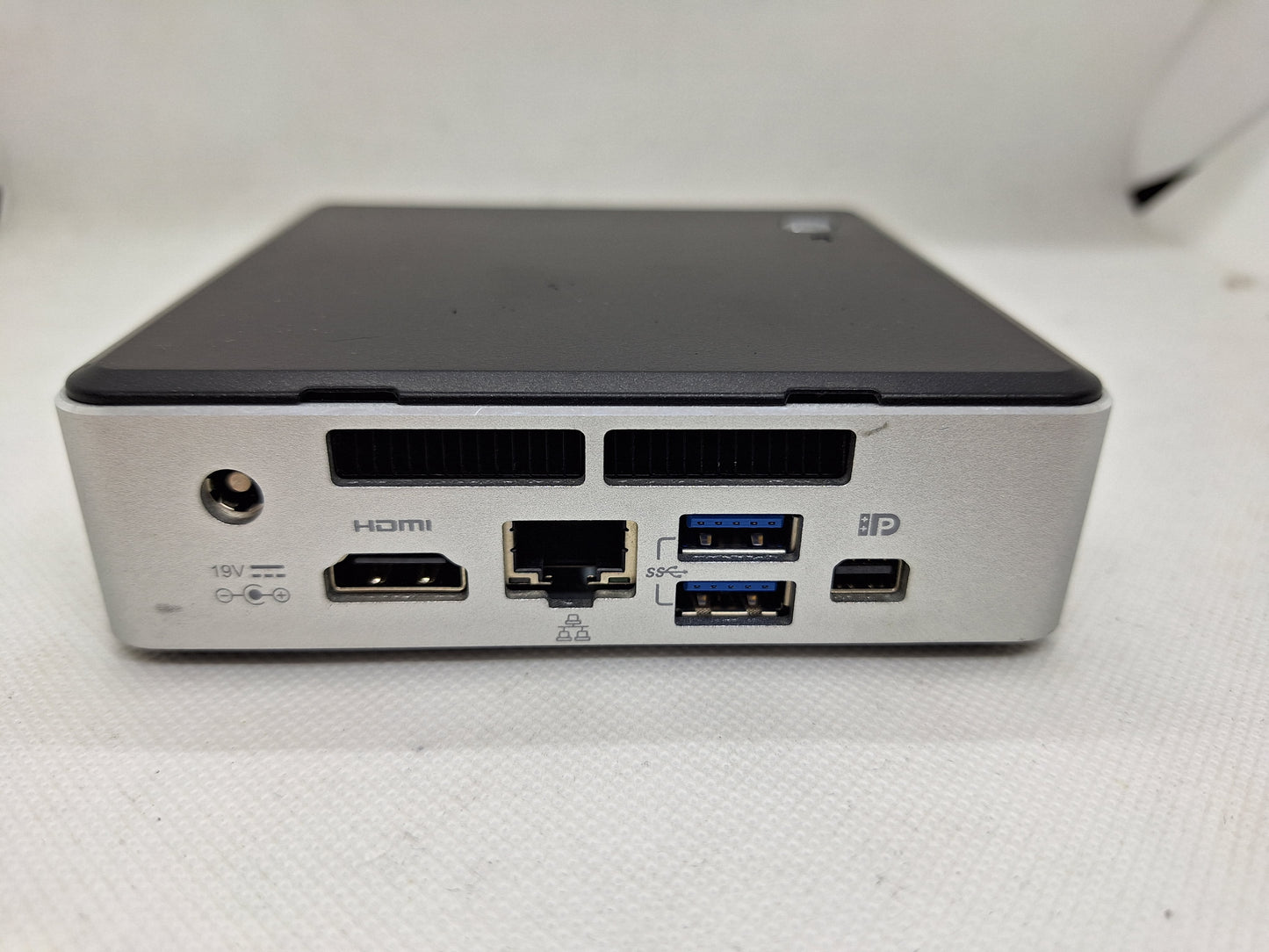 Intel NUC 6i5SYK i5 6260U