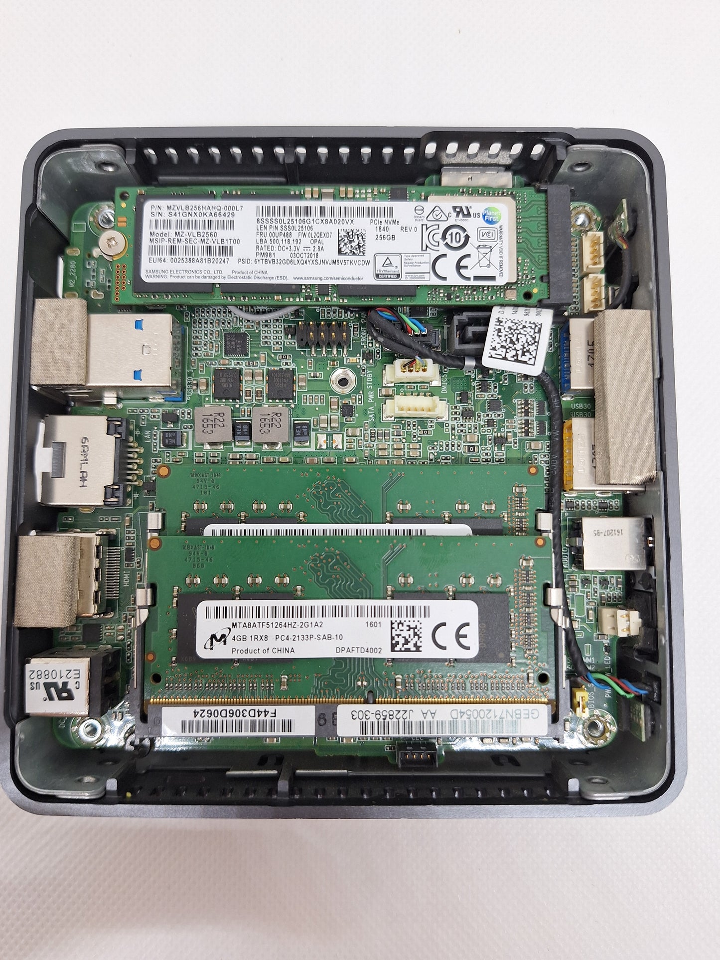 Intel NUC 7i5BNK i5 7260U