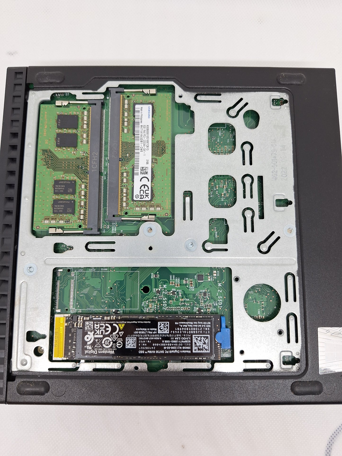 Lenovo M75q Gen 2 AMD Ryzen 5 Pro 4650GE WLAN