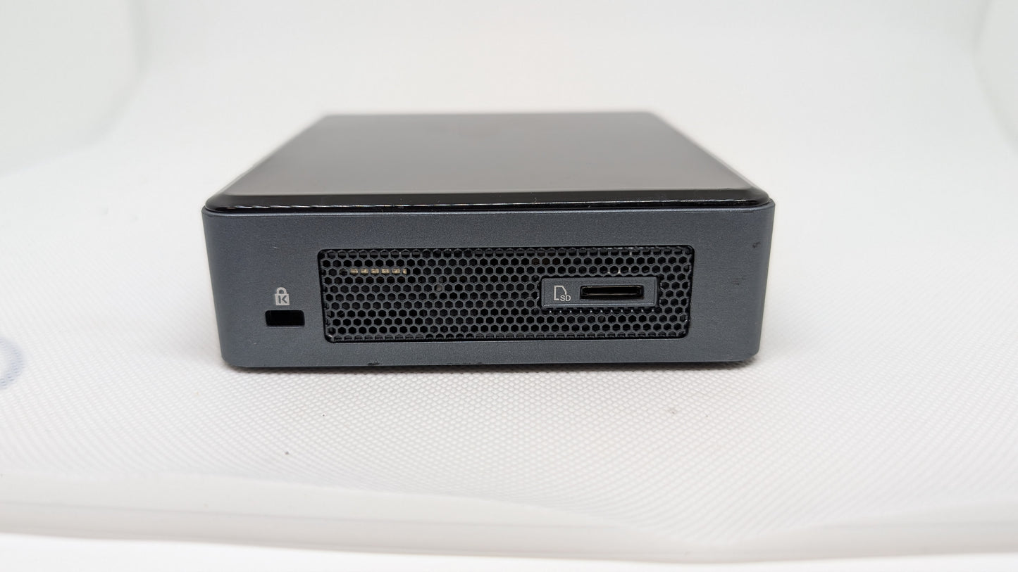 Intel NUC 8i5BEK i5 8259U